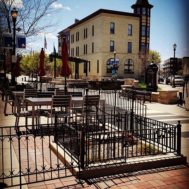 paramount plaza walk